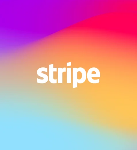 Het logo van Stripe op een kleurrijke verloopachtergrond