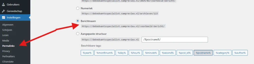 De permalinkinstellingen van WordPress, met de optie Berichtnaam aangevinkt